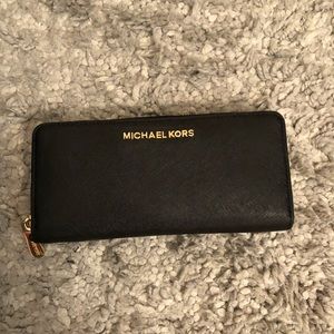 Michael Kors wallet